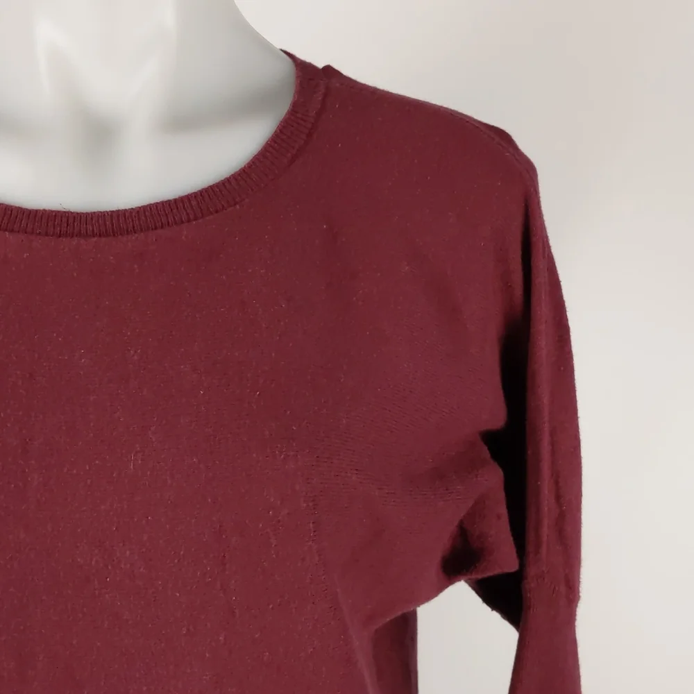Dotti Women's Top Size Small Maroon 3/4 Sleeve Hi-Low Hem Round Neckline Jumper - Picture 5 of 14